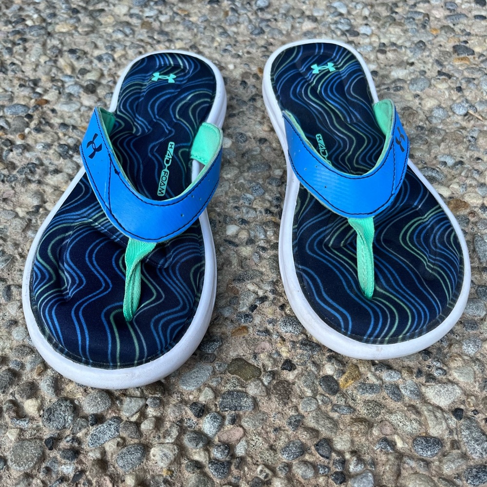 Under Armour Kids Blue and Green Flip Flops